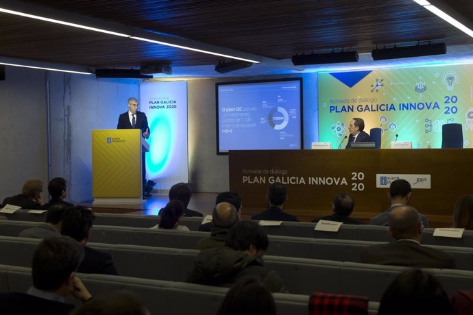 Presentación Galicia Innova 2020 con Conde y Valeriano Martínez