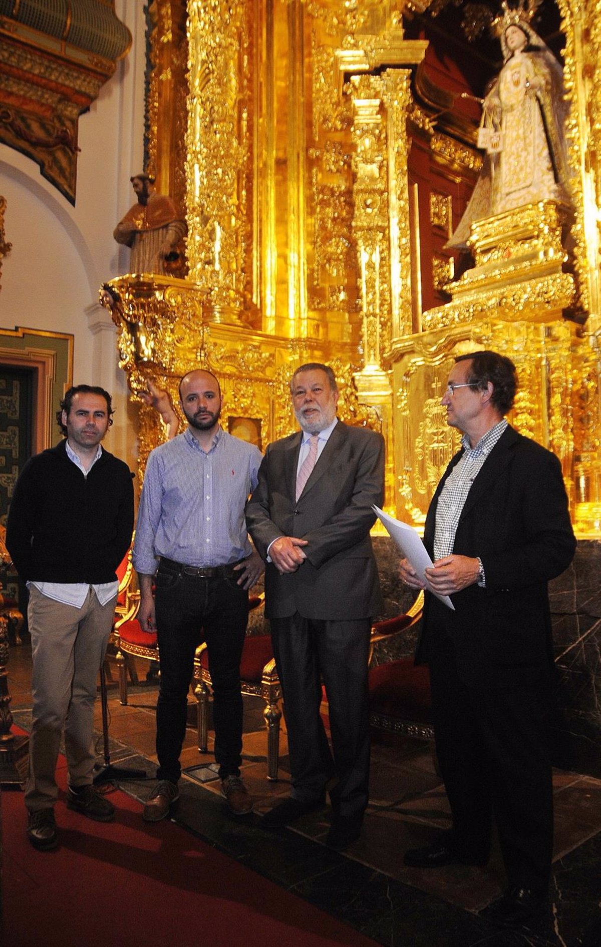 Diputación crea una galería fotográfica de la reconstrucción de la iglesia  de la Merced tras su incendio hace 40 años