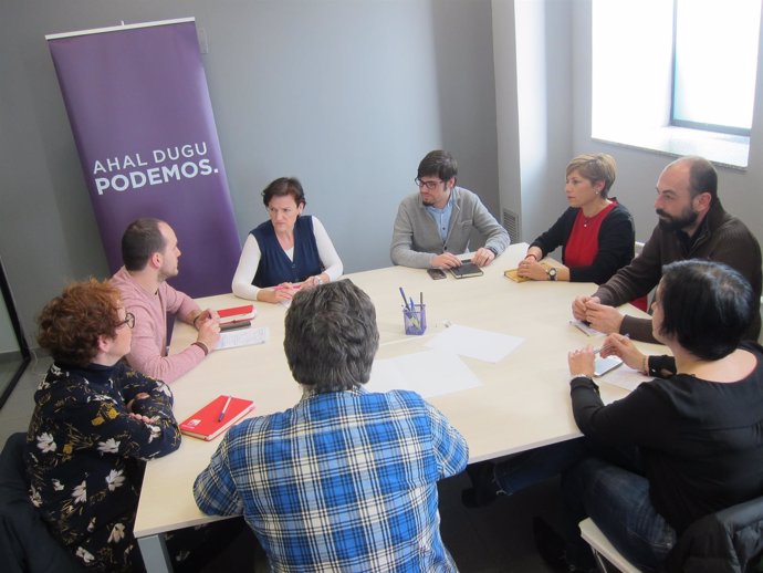 Reunión de Podemos y Ezker Anitza-IU                   
