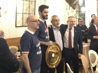 Jordi Ribera: "Sabe a gloria porque el equipo se creció en los momentos malos"