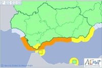 Aviso amarillo por fuertes vientos y aviso de riesgo importante por fenómenos costeros en Cádiz y Málaga