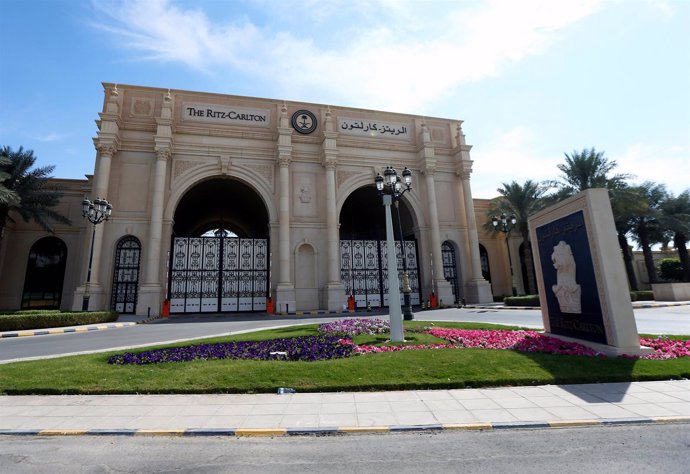 Entrada del hotel Ritz-Carlton de Riad, usada como centro de detención