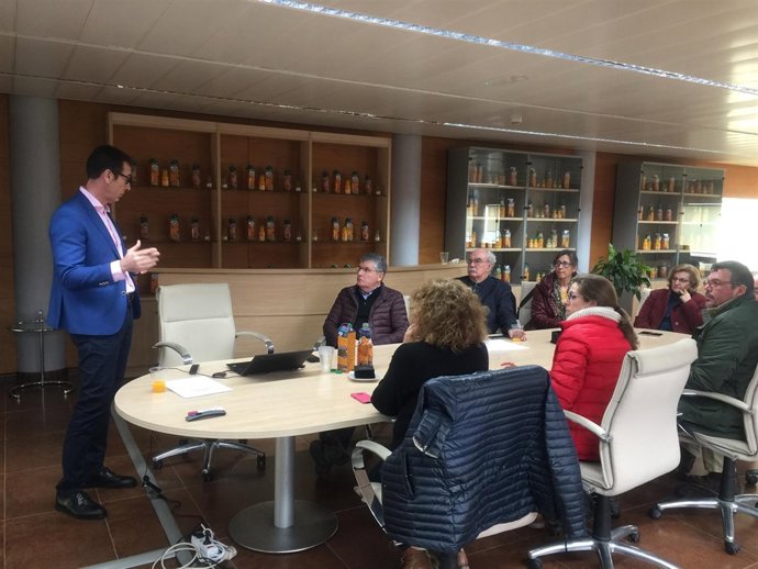 1 Nota Y 3 Fotos Junta (Visita Comunida Regantes Andévalo Y Don Simón)