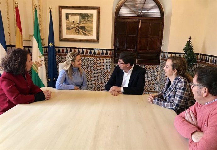 Juan Marín, reunido con el grupo municipal de Cs en Alcalá de Guadaíra