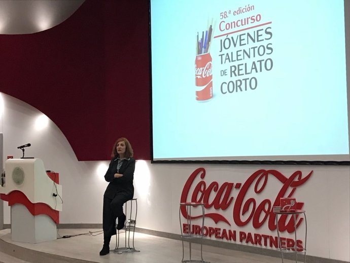 Elvira Lindo, en Coca-Cola