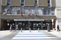 La Complutense destina dos millones de euros para becas y ayudas a sus estudiantes para el presente curso