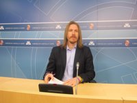 Podemos vaticina un debate de investidura antes del verano para el relevo de Herrera