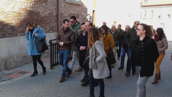 Luis Tudanca durante una visita a Mojados
