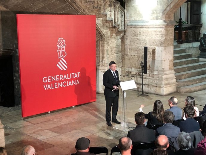 Puig en la presentación del rediseño de la imagen de la Generalitat