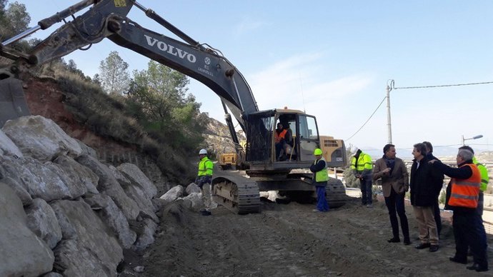 Obras del vial de acceso y circunvalación al castillo de Lorca
