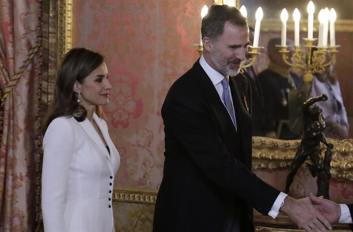 Reyes en recepción a los embajadores acreditado en España