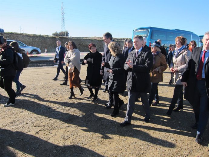          Segovia: El Ministro En La Visita A La SG-20                      