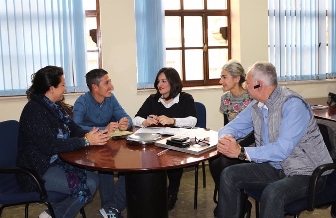 Reunión de Virginia Pérez con representantes de Jusapol