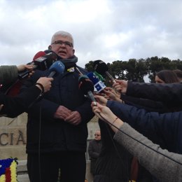 A.Alcoberro (ANC) davant la tomba de Francesc Macià