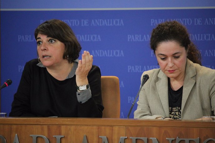 Elena Cortés e Inmaculada Nieto en rueda de prensa