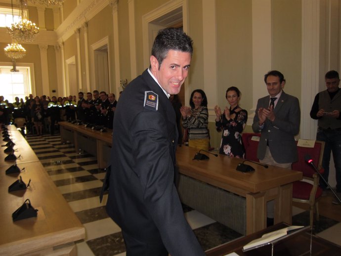 Benedicto Cacho toma posesión como jefe de la Policía Local de Cáceres        