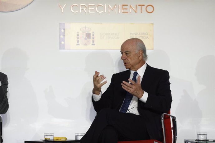Francisco González en la Cumbre Española de la Confianza