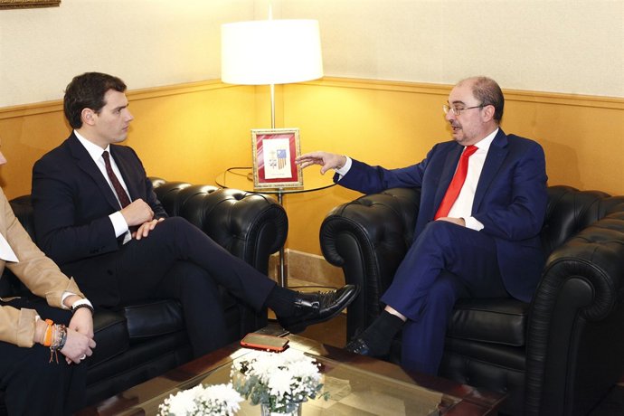 Lambán ha mantingut avui una reunió amb Albert Rivera