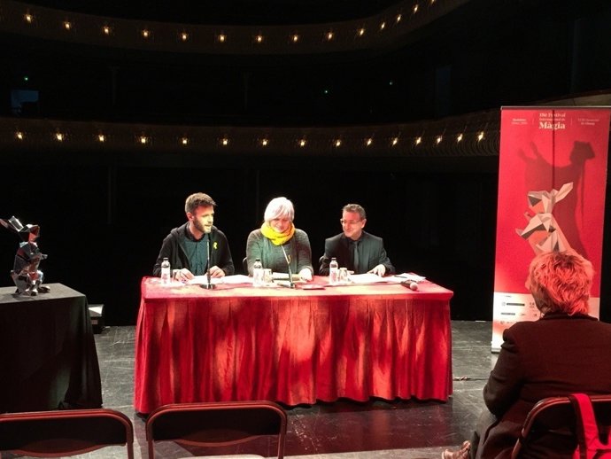 Presentació del Festival de Màgia de Badalona, amb D.Sabater i I.Magoo
