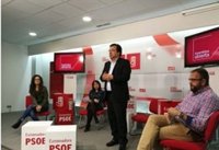 Vara aboga por reconocer la "fortaleza política" y "moral" de los sistemas públicos
