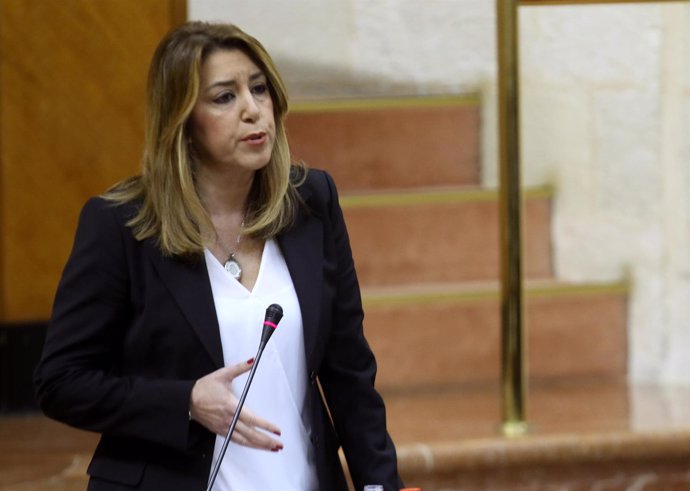 La presidenta de la Junta de Andalucía, Susana Díaz, en el Parlamento