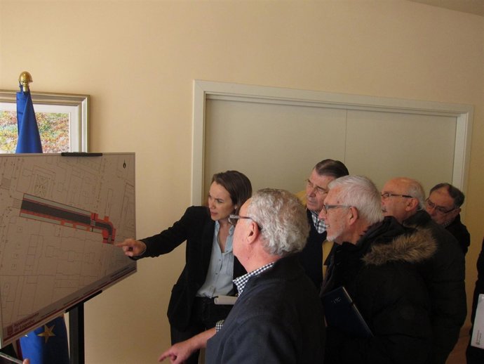  Gamarra Muestra El Proyecto A Los Vecinos                             