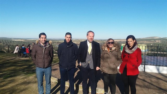 Algar (dcha.), durante las actividades realizadas