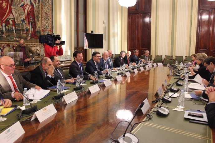 Reunión entre Gobierno, Junta y sector en defensa de la aceituna negra 