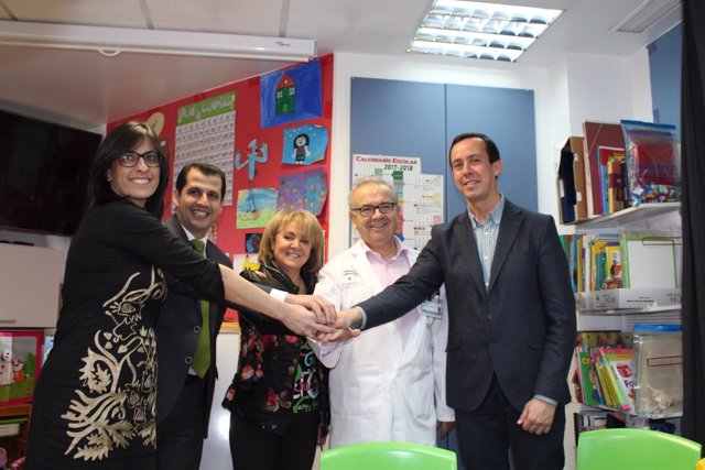 El área de Oncología Pediátrica renueva sus sillones gracias a Argar