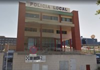 Un joven causa daños en un vehículo de Policía de Las Rozas y agrede a los agentes cuando iba a ser detenido
