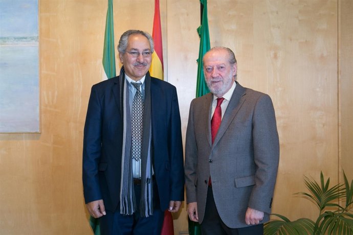 Villalobos con Bulai Mohamed Fadel