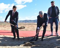 Colocan la primera piedra de la contrucción de la academia del Atlético de Madrid en Alcalá de Henares
