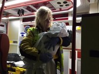 Decretan libertad provisional y retirada de pasaporte para la joven que abandonó a su bebé a las puertas de una iglesia