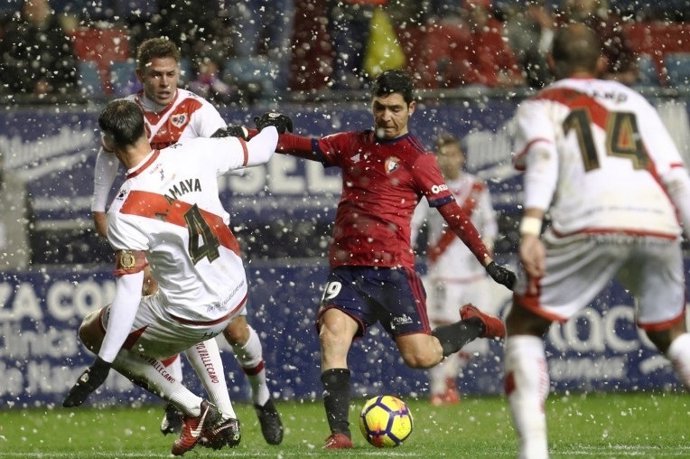 Osasuna y Rayo empatan en El Sadar