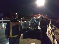 Fallece el conductor de un turismo tras colisionar con un camión en la A-30, en Cieza