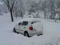 La nieve condiciona la circulación en nueve vías de la red principal en Ávila, Burgos, León y Segovia