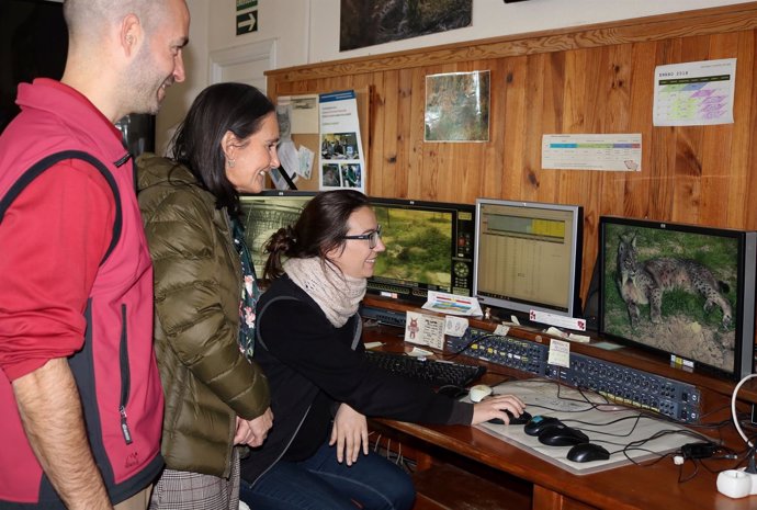 Visita de la subdelegada del Gobierno al centro de cría de lince de Doñana