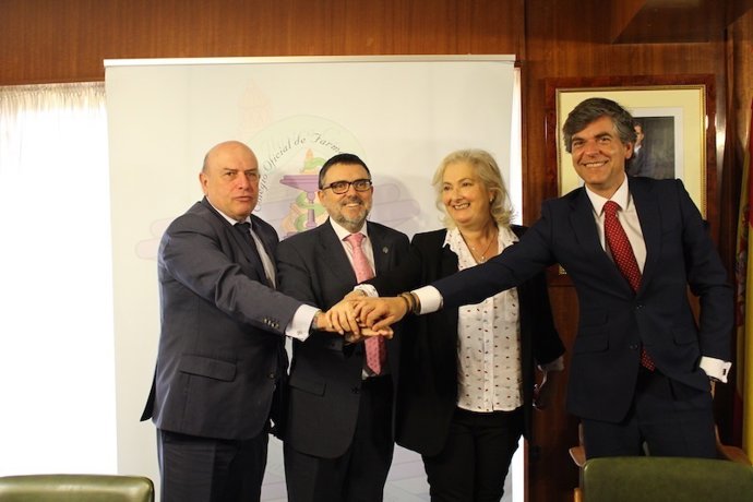 Lupus acuerdo colegio farmacéuticos de málaga con asociación fotoprotectores