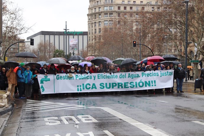 Manifestación en Zaragoza contra el ICA.