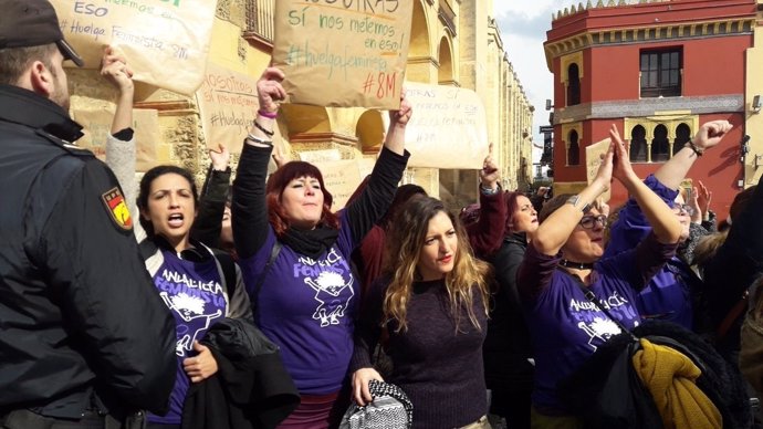 Protesta de mujeres del PCA en Córdoba