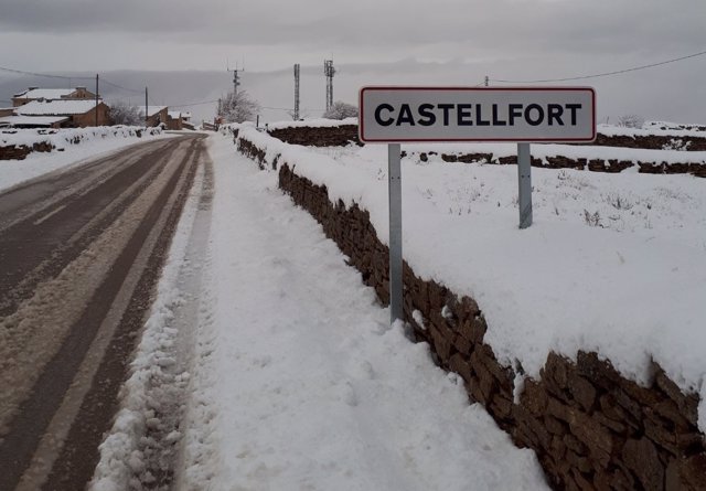 Nieve en el interior norte de Castellón 