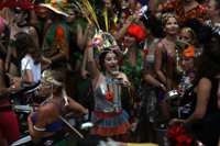 Los brasileños protestan contra las medidas de Temer y por el feminismo en los primeros desfiles de carnaval