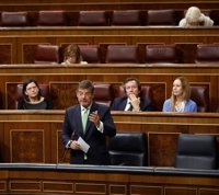 Catalá recuerda a Cs que Macron, "al que tanto admira Rivera", no se plantea derogar la prisión permanente revisable