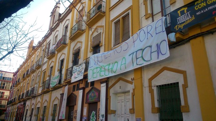 Viviendas ocupadas de la calle Fray Isidoro de Sevilla.