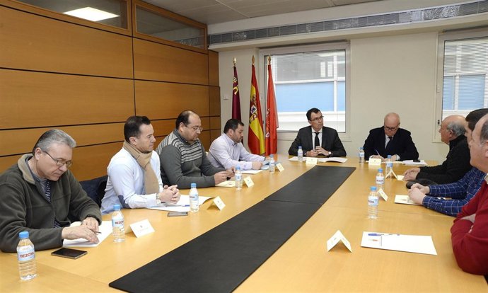 REUNION BALLESTA SECTOR DEL TAXI