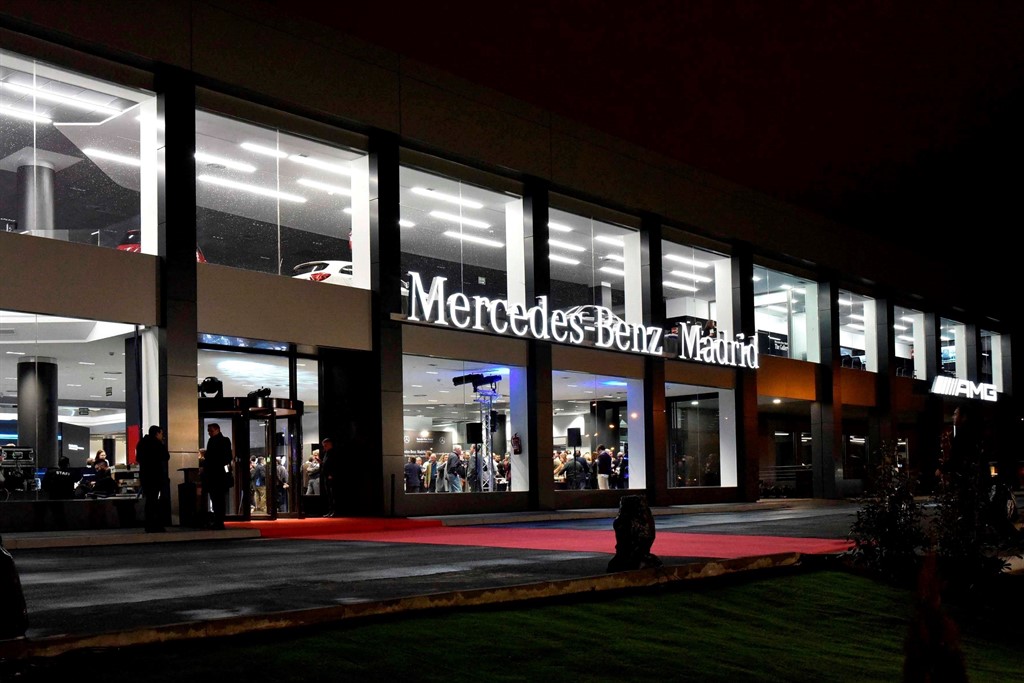 MercedesBenz Madrid inaugura la primera Flagship Store de Mercedes