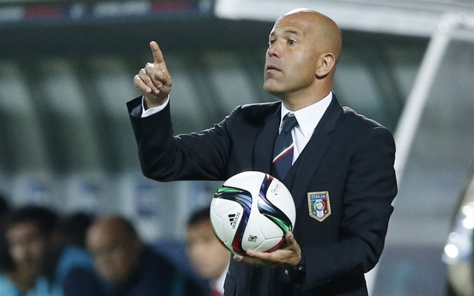 Luigi Di Biagio, seleccionador provisional de Italia