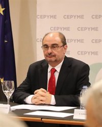 Lambán, dispuesto a reunirse con RAPA y la FAMCP para hablar sobre el ICA