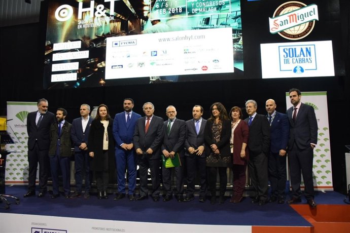 Nota De Prensa Y Fotografías. Fernández Destaca El Papel De Los Empresarios En L