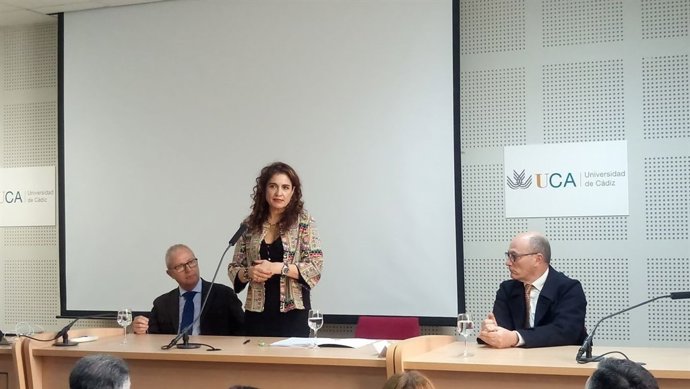 La consejera de Hacienda, María Jesús Montero, en un acto